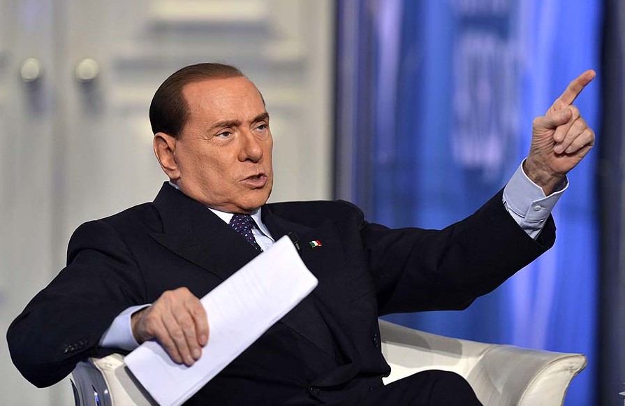 Apareció la bailarina marroquí del escándalo sexual que involucra a Berlusconi