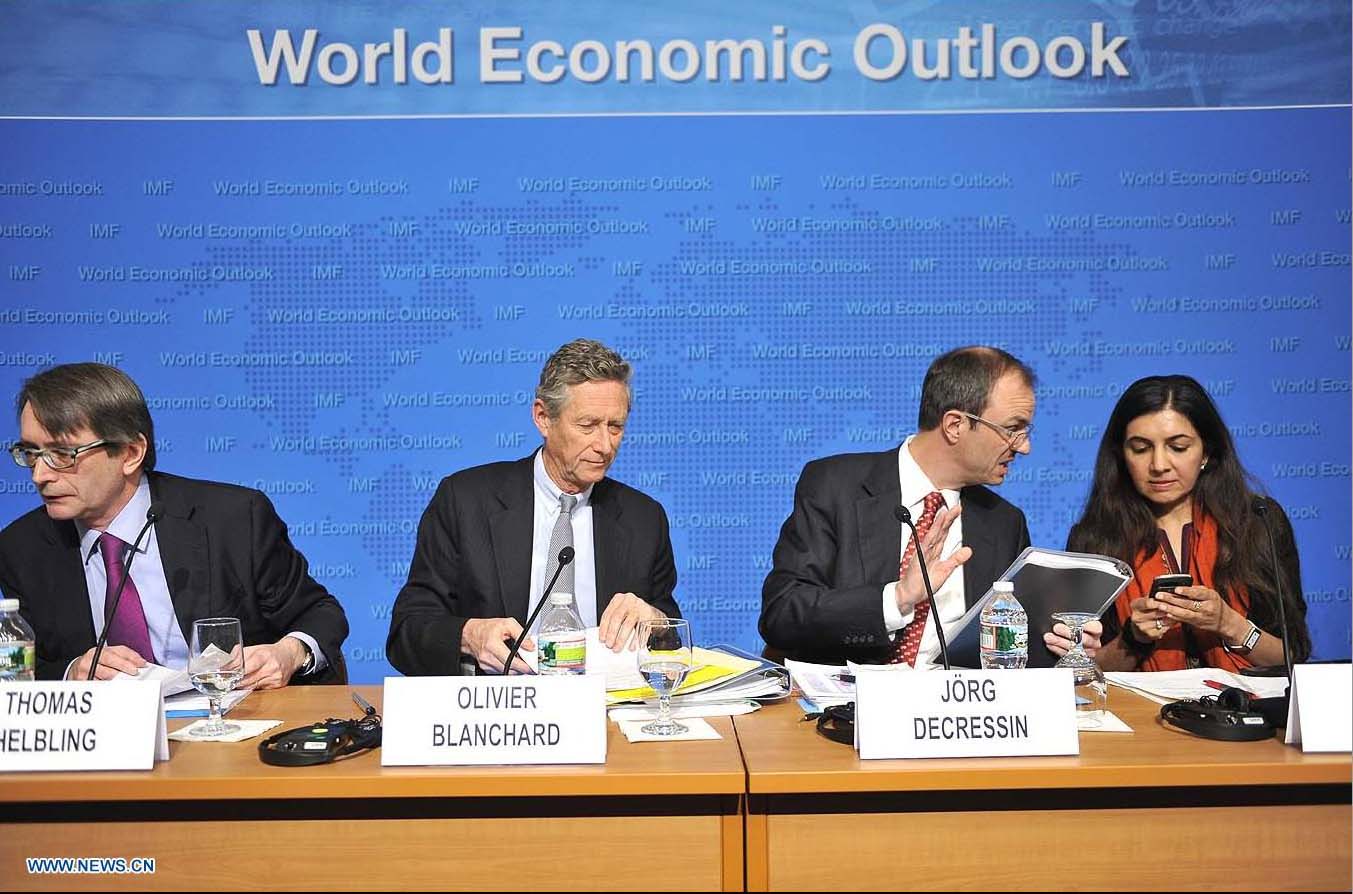 Economía mundial se fortalecerá modestamente en 2013, dice FMI
