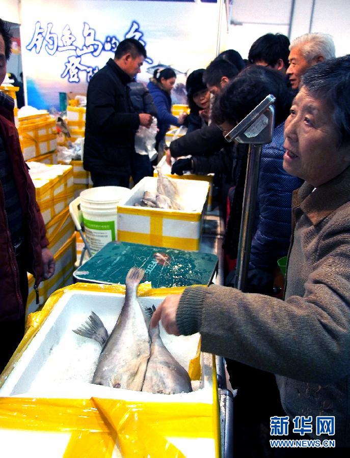 Residentes de Shanghai compran con furor 4000 kg de pescado de las islas Diaoyu 3