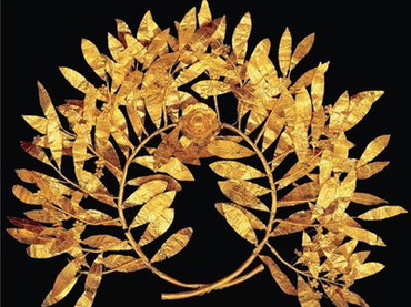 Descubren corona de oro en tumba griega
