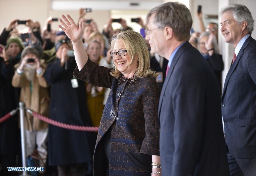 Clinton deja formalmente el cargo de secretaria de Estado