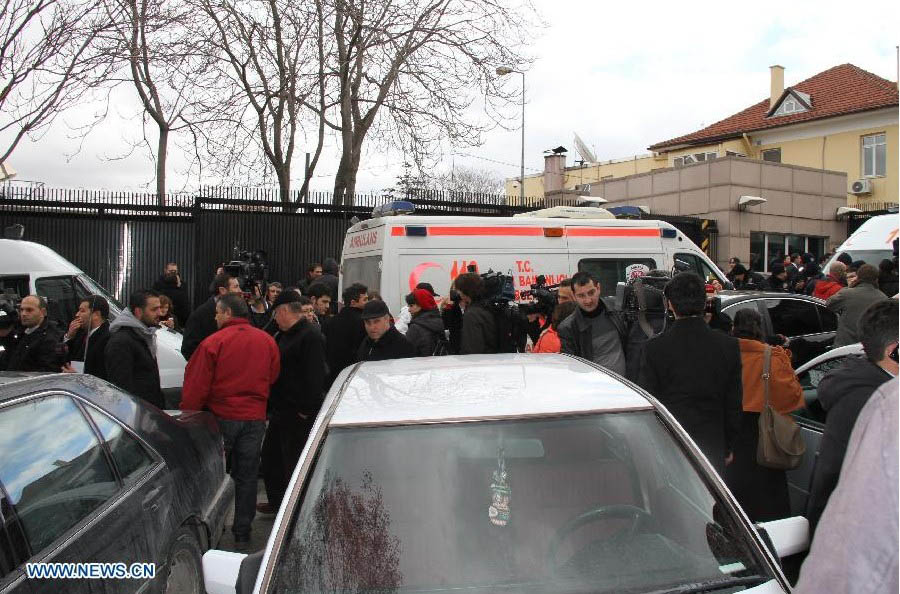 Explosión en embajada de EEUU en Turquía deja 2 muertos y 3 heridos
