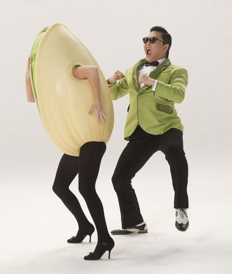 Psy actúa en comercial para Super Bowl 5