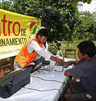 Votarán 248 ecuatorianos en Bolivia en elecciones presidenciales