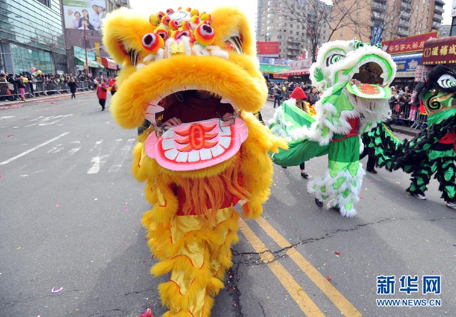 Barrio chino de Nueva York festeja a Año Nuevo con desfile