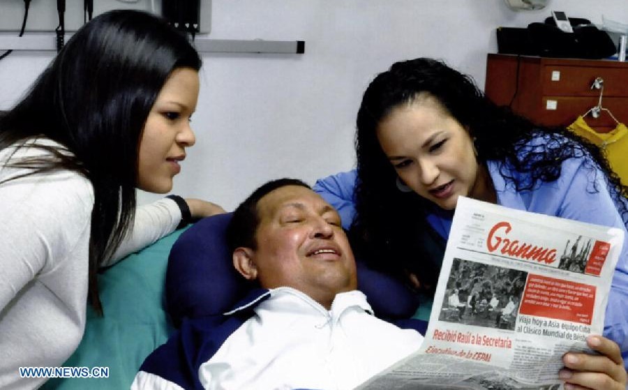 Fotos de Chávez motivan a los venezolanos, dice Maduro