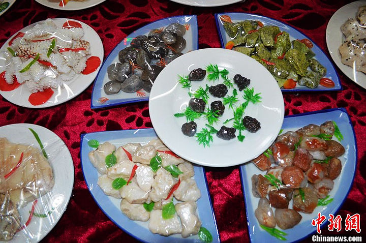 Banquete de 108 platos de piedras en Jilin 2