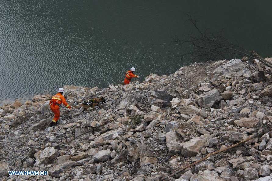 Cinco desaparecidos por deslizamiento de tierra en suroeste de China pudieron haber muerto