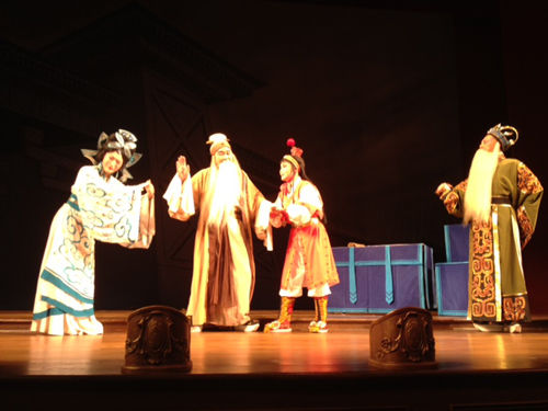 Ópera china en los escenarios de Broadway