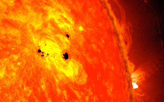 NASA detecta una enorme mancha solar, seis veces más grande que la Tierra