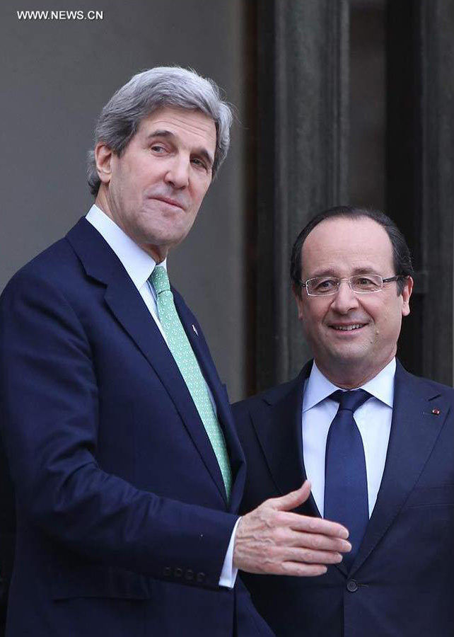 EEUU y Francia analizan acelerar transición política en Siria, dice Kerry