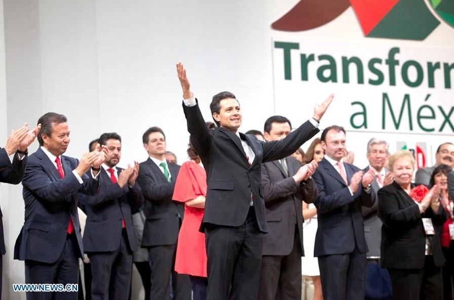 Niega presidente mexicano existencia de "intereses intocables"