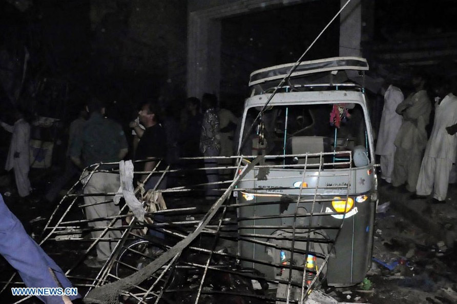 Doble explosión en ciudad paquistaní de Karachi deja 40 muertos y 135 heridos