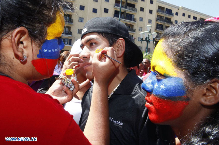 Partidarios de Chávez vuelven a calles de Caracas en apoyo al presidente