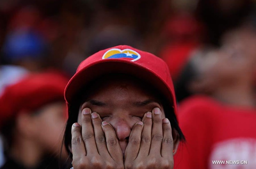 Comienza ceremonia fúnebre de Chávez en Venezuela