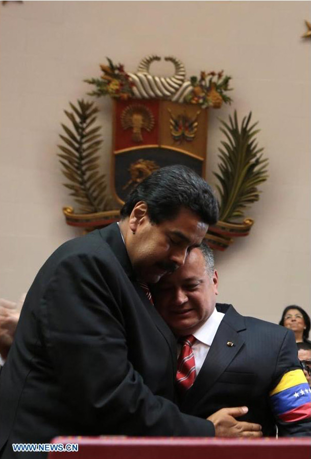 RESUMEN: Juramentan a Nicolás Maduro como presidente encargado de Venezuela