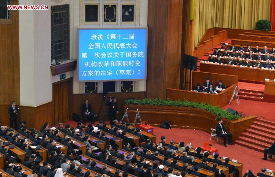 Máxima legislatura china celebra reunión plenaria para elecciones (10)