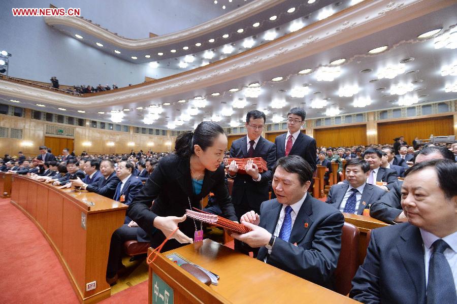 Máxima legislatura china celebra reunión plenaria para elecciones (7)