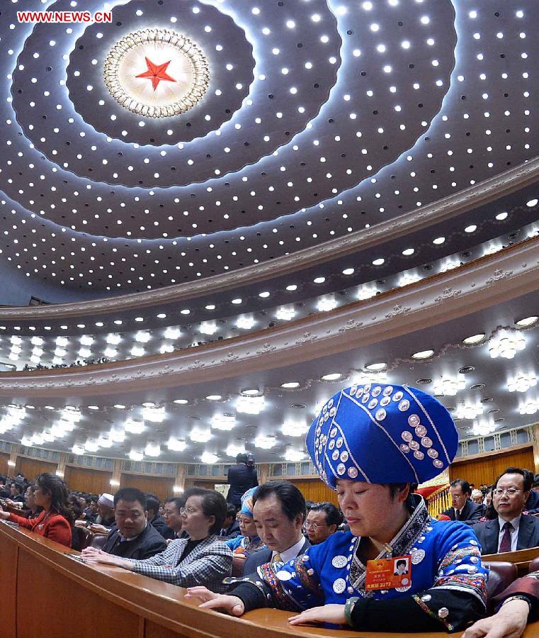 Máxima legislatura china celebra reunión plenaria para elecciones (3)