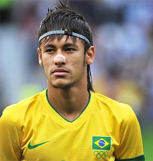 Padre asegura permanencia de Neymar en Santos hasta Mundial de 2014