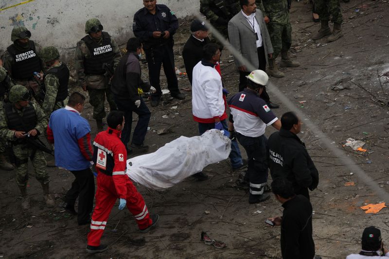 Aumentan a 16 las víctimas por explosión en Tlaxcala, México 2