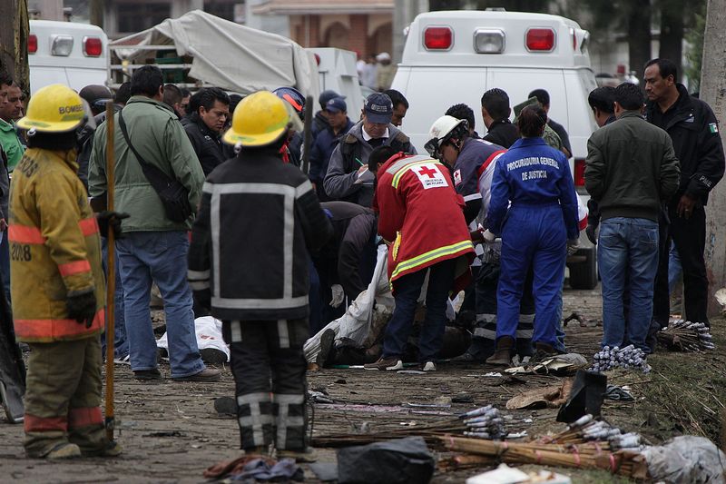 Aumentan a 16 las víctimas por explosión en Tlaxcala, México 4