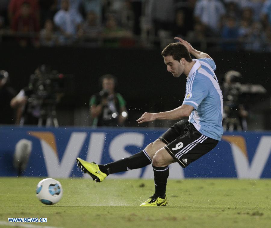 Fútbol: Golea Argentina 3-0 a Venezuela en nueva función de Messi 2