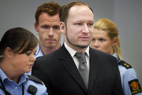 Anders Breivik, el asesino de Noruega, pide permiso para ir al funeral de su madre 