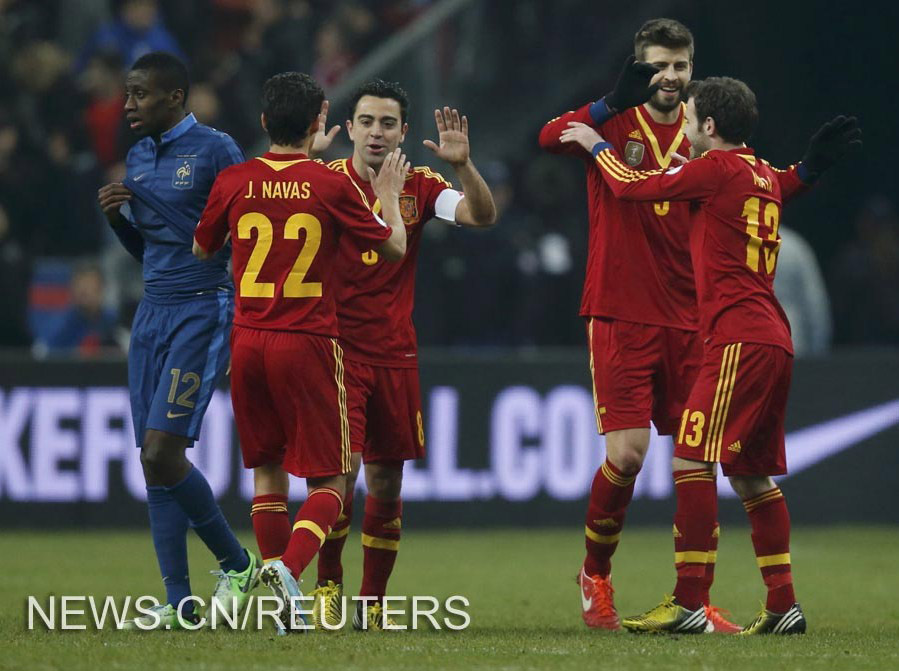 Fútbol: España recupera liderato en eliminatoria mundialista al vencer 1-0 a Francia