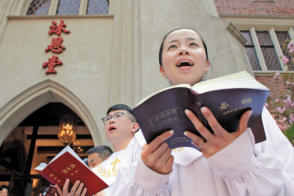 Católicos en China celebran la Pascua