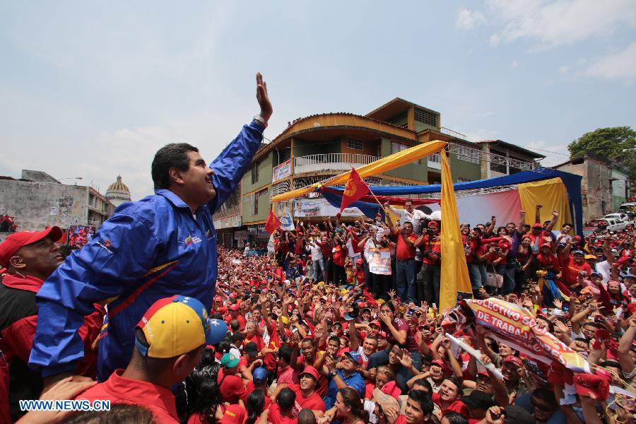 Maduro pide a venezolanos continuar legado de Hugo Chávez