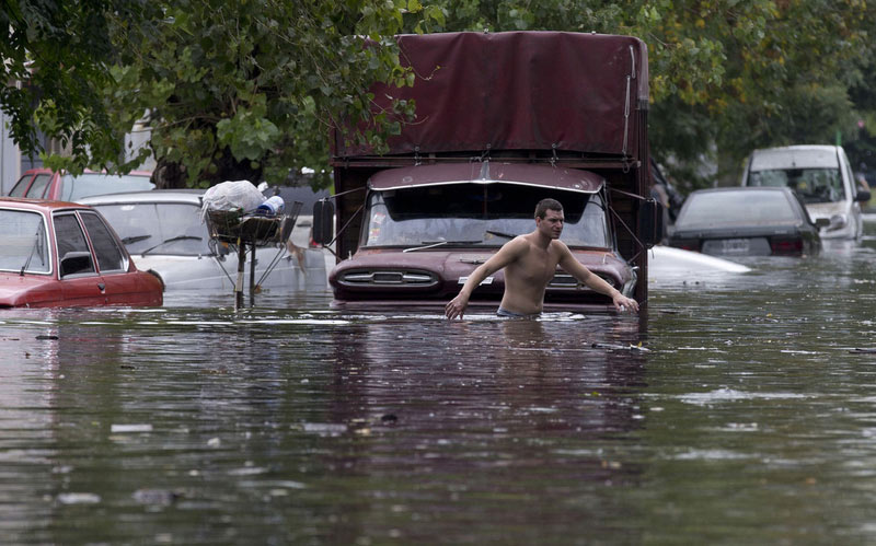 Graves inundaciones dejan al menos 58 muertos en Argentina 6