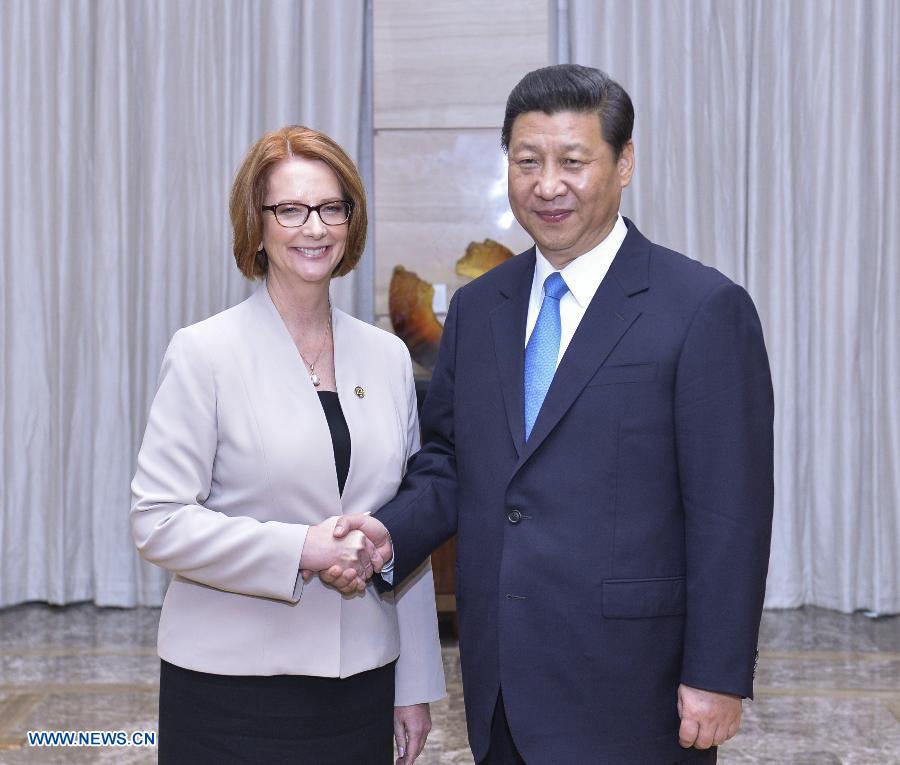 Xi Jinping conversa con primera ministra australiana