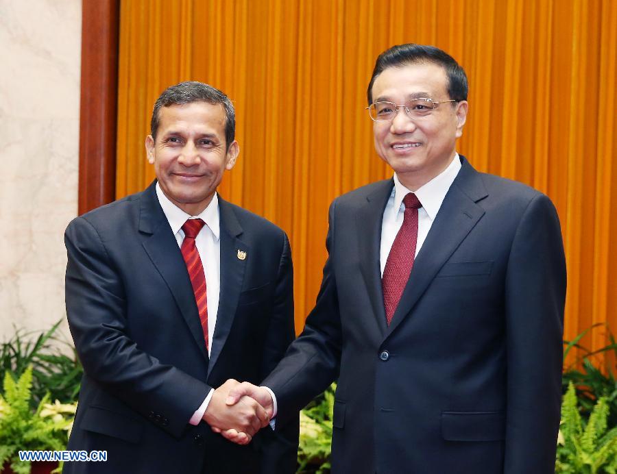 Primer ministro chino se reúne con presidente de Perú