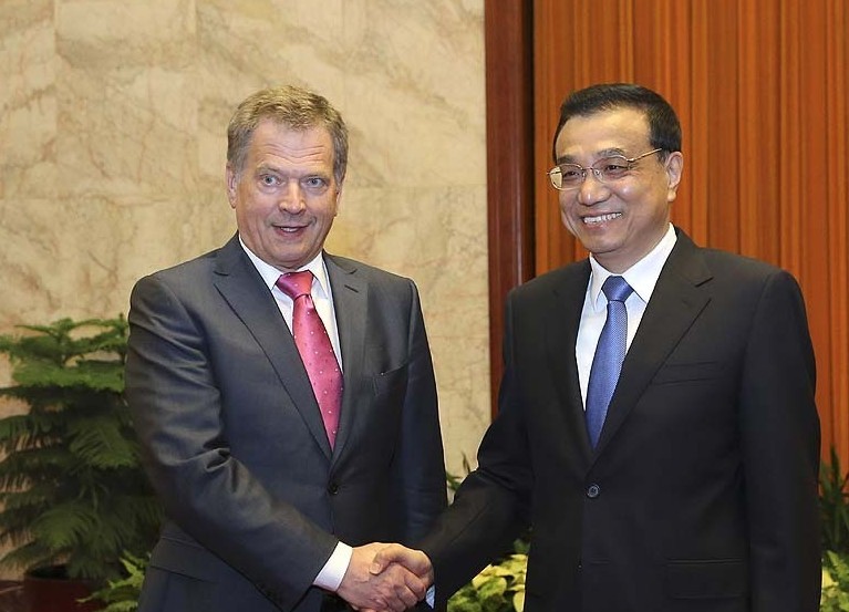 Primer ministro chino se reúne con presidente finlandés