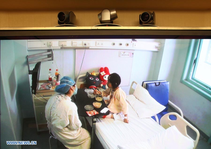 Se recupera niña contagiada con H7N9 en Beijing