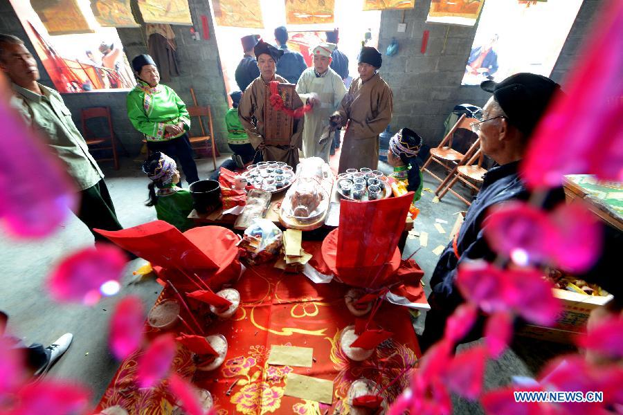 Celebran feria del templo en la región autónoma Zhuang de Guangxi 2