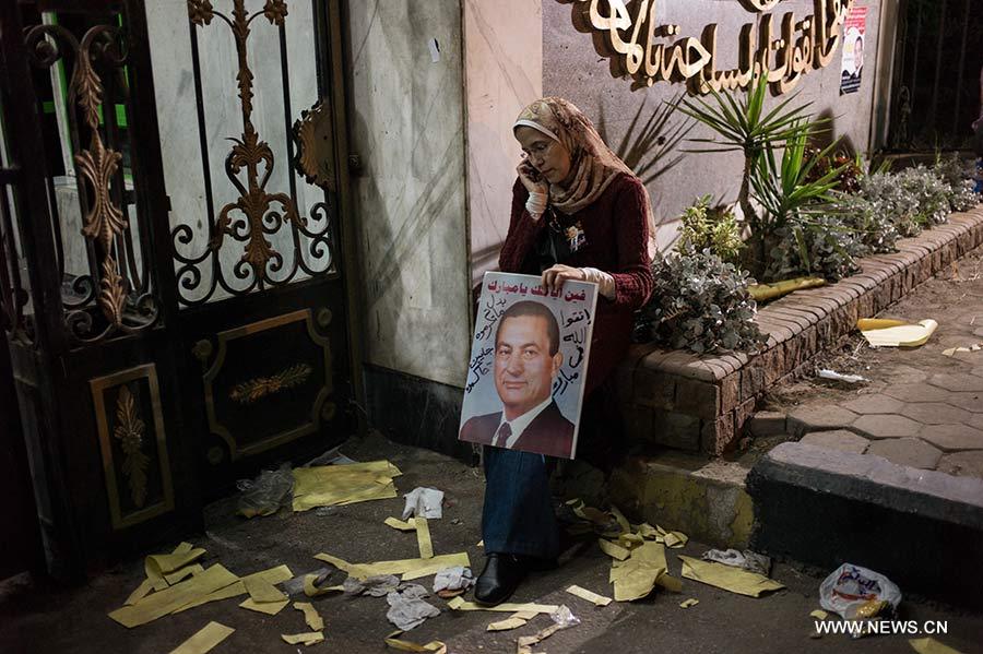 Fiscalía de Egipto ordena regresar a Mubarak a hospital de prisión