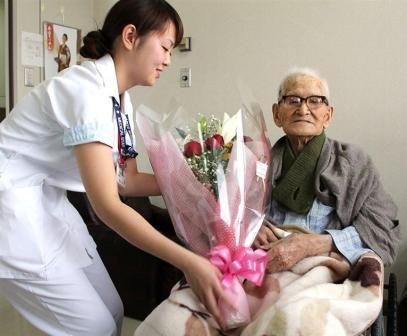 Persona más anciana del mundo celebra su 116 cumpleaños