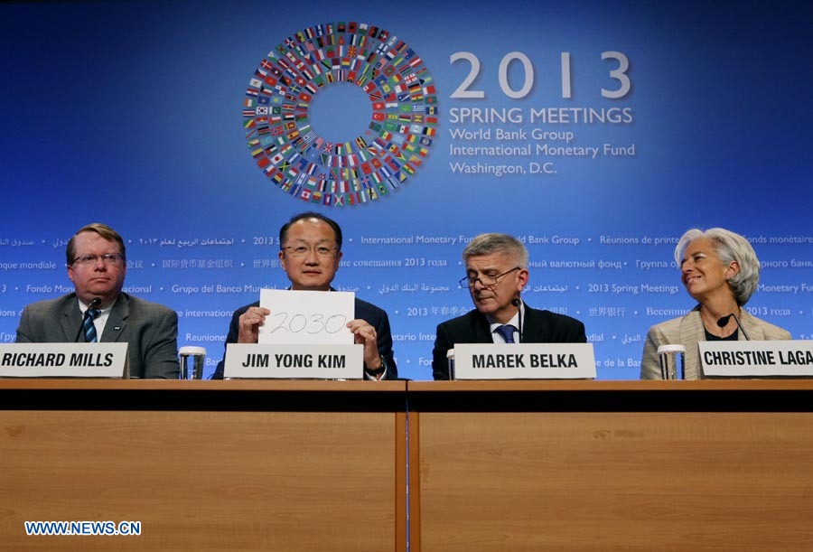 BM y FMI piden esfuerzos para acabar con pobreza extrema en 2030 