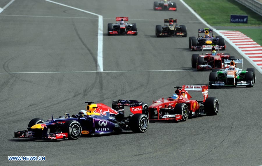 Automovilismo: Vettel de Red Bull gana Gran Premio de Bahréin de F1