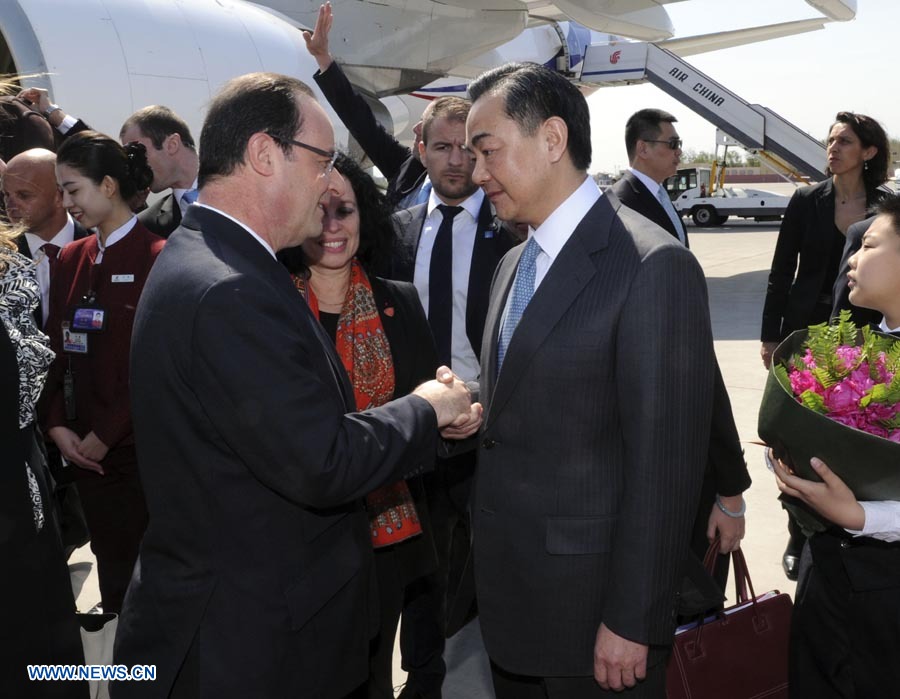 Presidente francés inicia visita a China