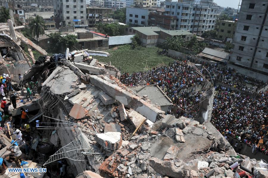 Se eleva a 271 número de muertos por derrumbe de edificio en Bangladesh