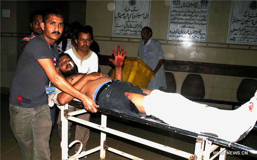 Explosión de bomba deja 1 muerto y 10 heridos por en Karachi de Pakistán