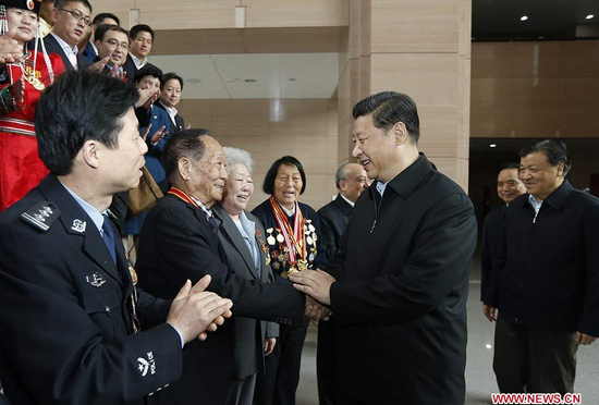 Presidente chino felicita a trabajadores en vísperas del Día del Trabajo