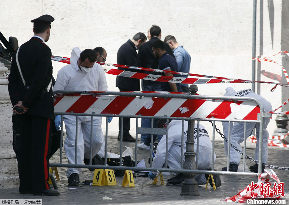 Tiroteo frente a la oficina del primer ministro de Italia deja 3 heridos 3