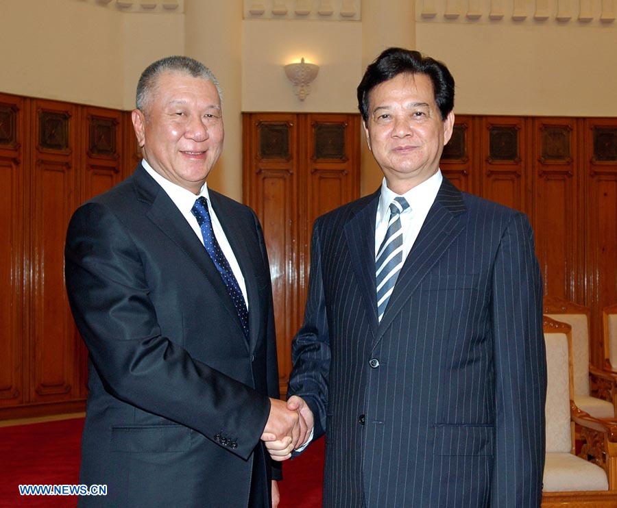 Primer ministro de Vietnam se reúne con alto funcionario chino en Hanoi