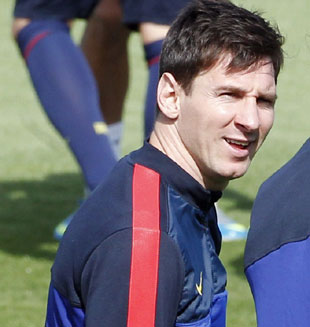 Fútbol: Messi reaparece para acercar al Barcelona al título al ganar 4-2 al Betis