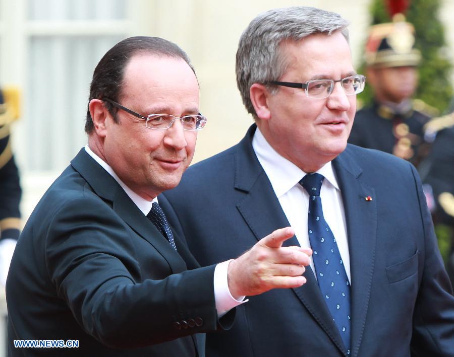 Hollande: Francia toma en serio amenazas de AQMI