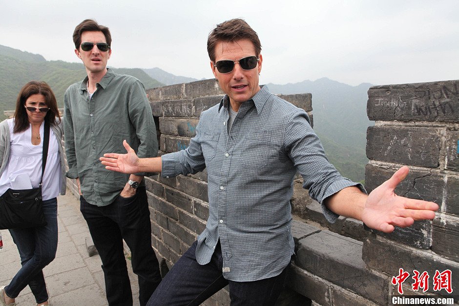 Tom Cruise llega a la Gran Muralla durante su visita para promocionar Oblivion 3